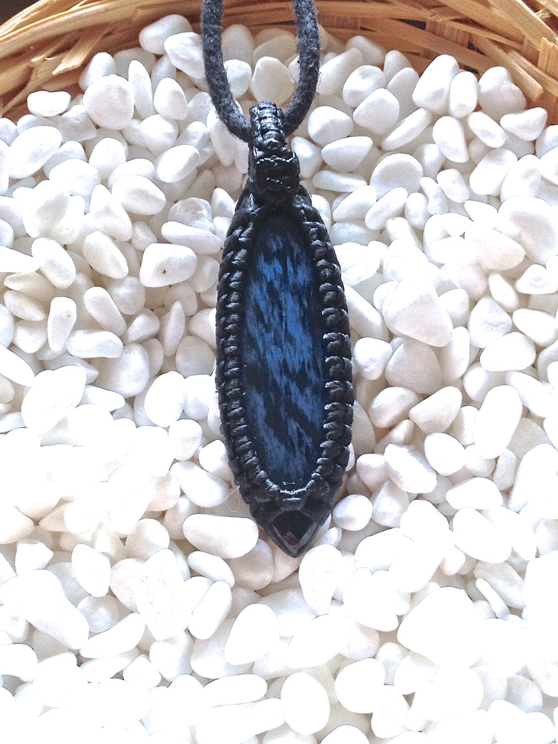 Blaue Pietersite Anhänger - Chatoyant Makramee Blaue Stein Blaue Pietersite Anhänger - Chatoyant Makramee Blaue Stein von KnotRocks2