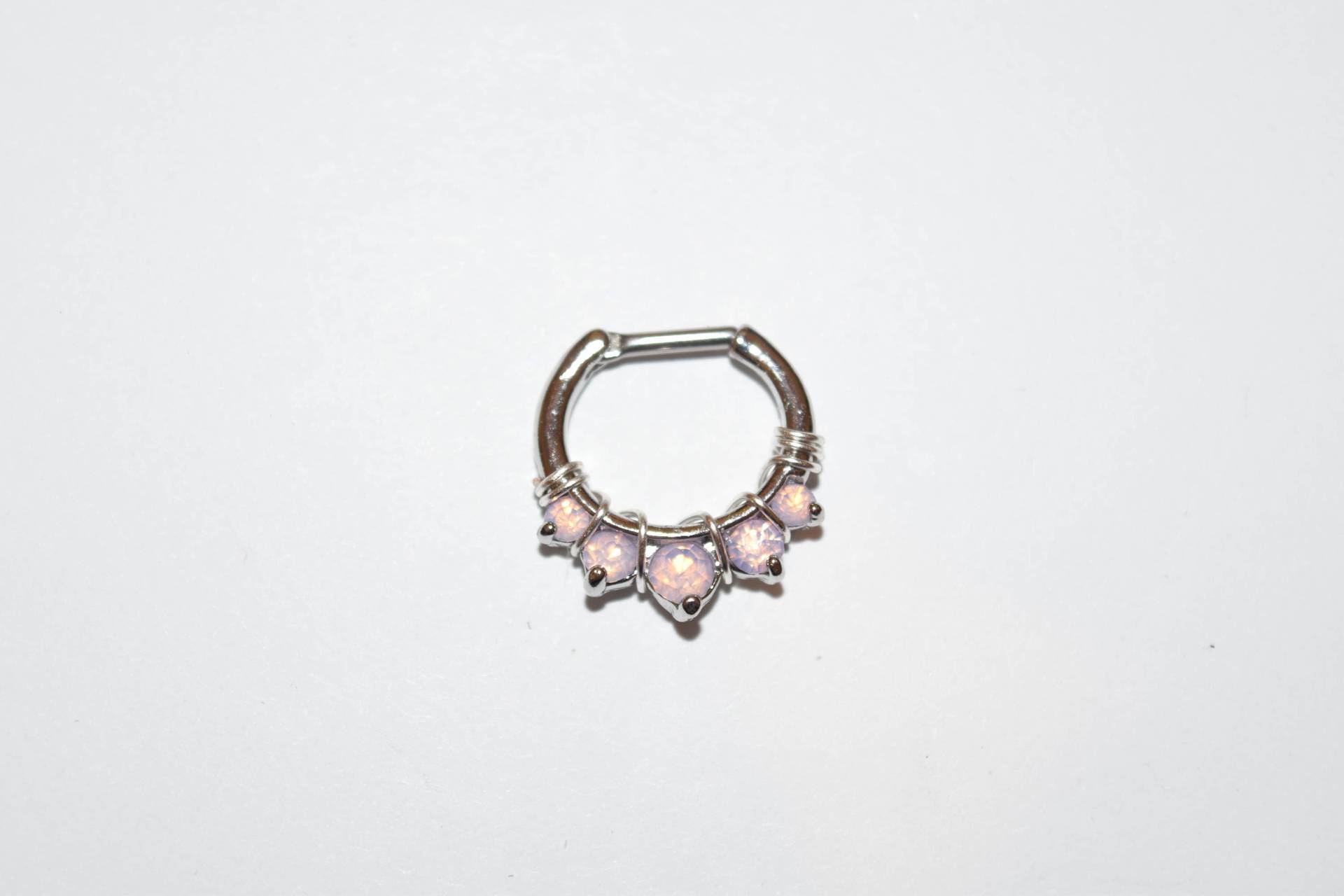 Draht Gewickelt Rosa Fünf-Zacken-Opalites 316L Chirurgenstahl Septum Clicker Ring, Nasenring, Piercings, Ringe, Frühling Shopping Draht Gewickelt Rosa Fünf-Zacken-Opalites 316L Chirurgenstahl Septum Clicker Ring, Nasenring, Piercings, Ringe, Frühling Shopping von KnotTreasuresJewelry