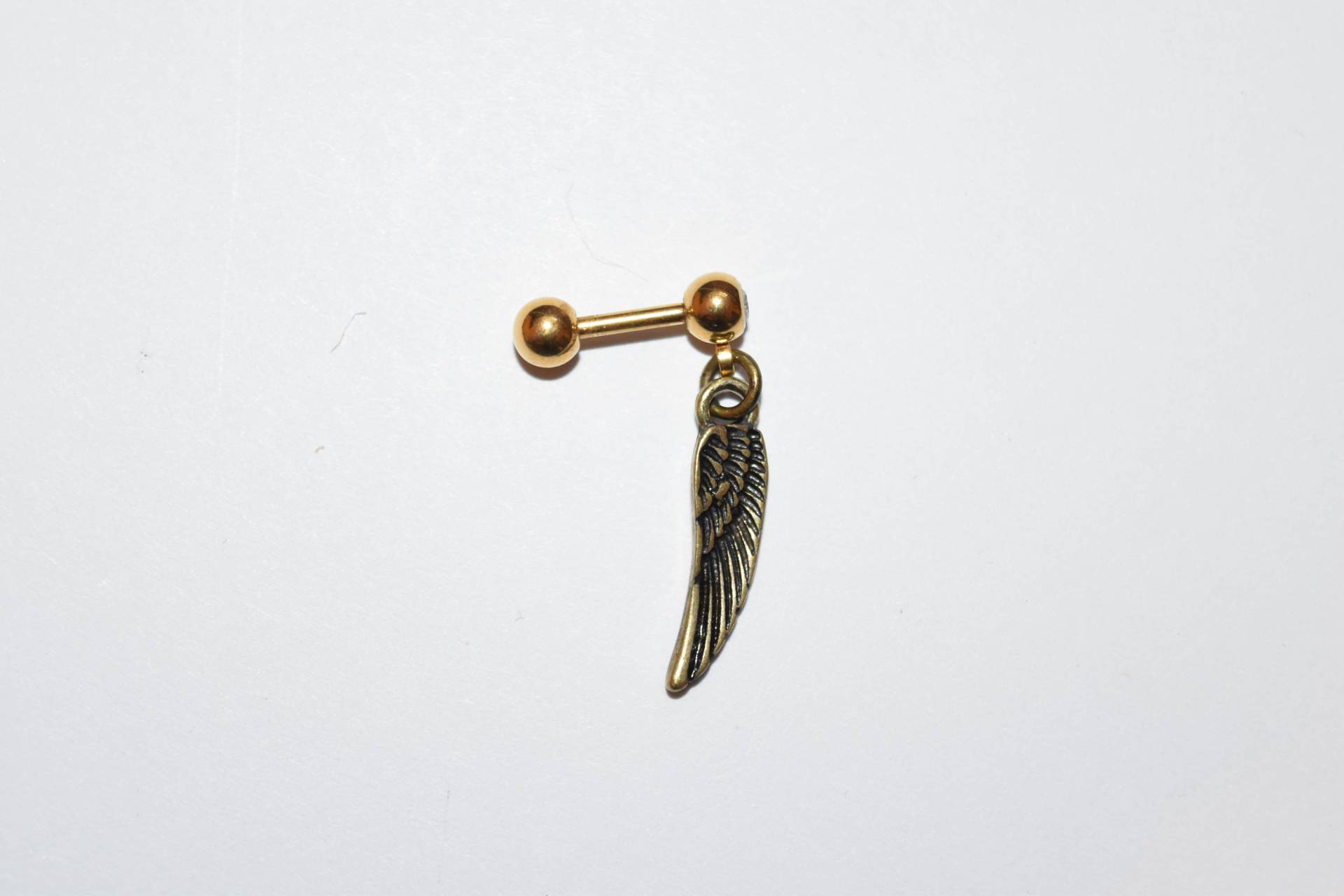 Gold Angel Wing Dangle 316L Chirurgenstahl Juwel Set Knorpel/Tragus Barbells, Ohrring, Ohrringe, Frühlingsshopping Gold Angel Wing Dangle 316L Chirurgenstahl Juwel Set Knorpel/Tragus Barbells, Ohrring, Ohrringe, Frühlingsshopping von KnotTreasuresJewelry