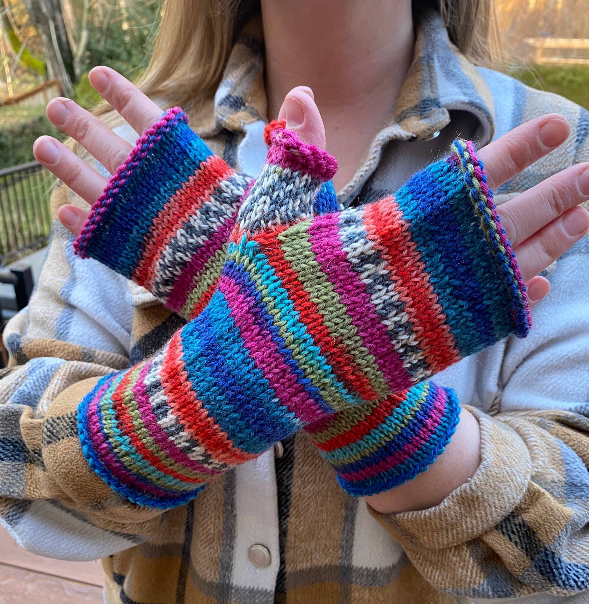 Fingerlose Handschuhe Aus Gestreifter Wolle Von Hand Gestrickt - Picasso Fingerlose Handschuhe Aus Gestreifter Wolle Von Hand Gestrickt - Picasso von KnotableKnits