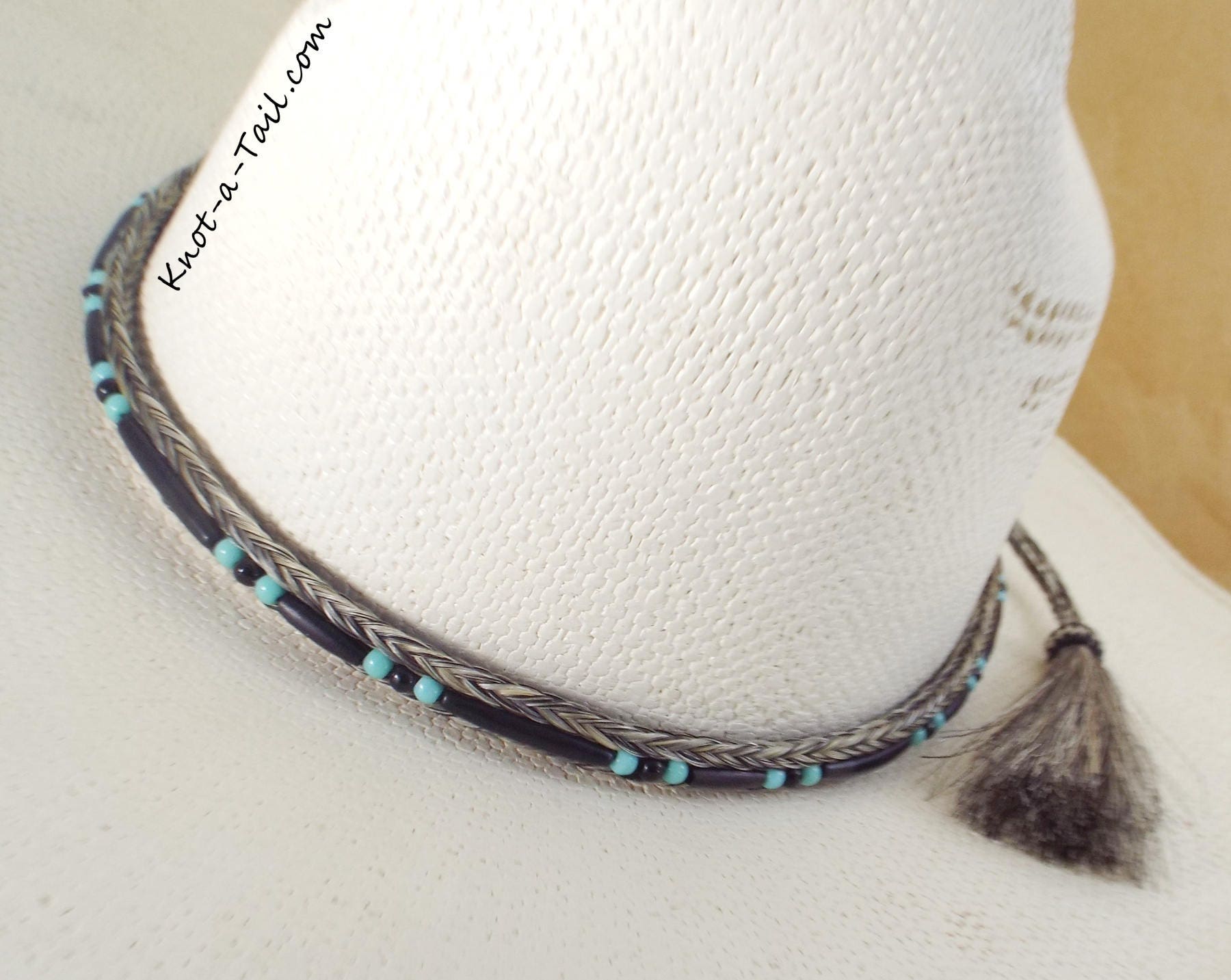 Knochen Perlen, Hutband Aus Rosshaar, Cowboy Von Hand Gefertigt, Mit Knochenperlen Besetzt, Quasten Cowboyhutband, Grau von Knotatail