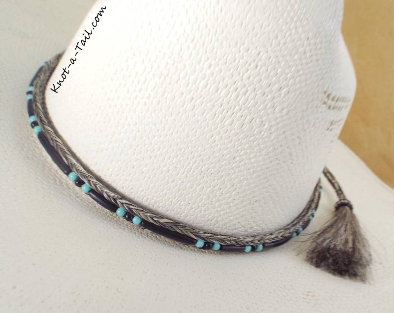 Knochen Perlen, Hutband Aus Rosshaar, Cowboy Von Hand Gefertigt, Mit Knochenperlen Besetzt, Quasten Cowboyhutband, Grau Knochen Perlen, Hutband Aus Rosshaar, Cowboy Von Hand Gefertigt, Mit Knochenperlen Besetzt, Quasten Cowboyhutband, Grau von Knotatail