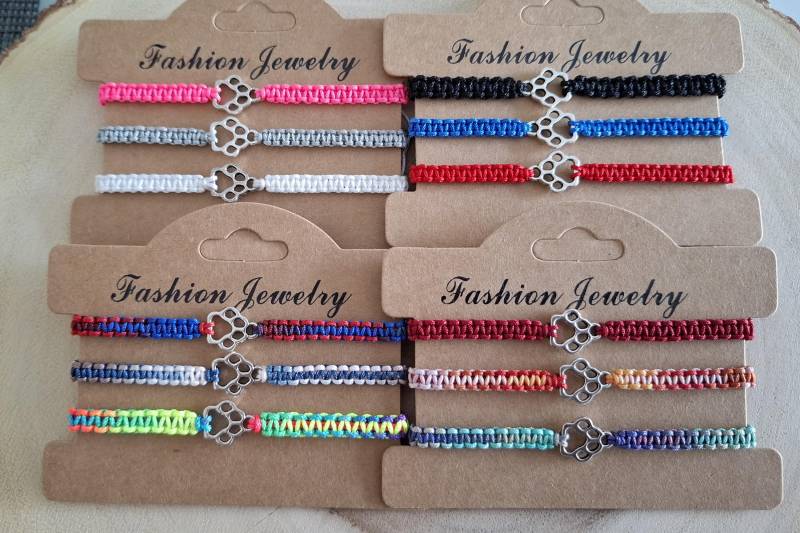 Makramee Armband Pfote Tatze Katze Hund Verkauf Für Tierschutz Spenden Geschenk Tier Welpe Makramee Armband Pfote Tatze Katze Hund Verkauf Für Tierschutz Spenden Geschenk Tier Welpe von Knotenmaus