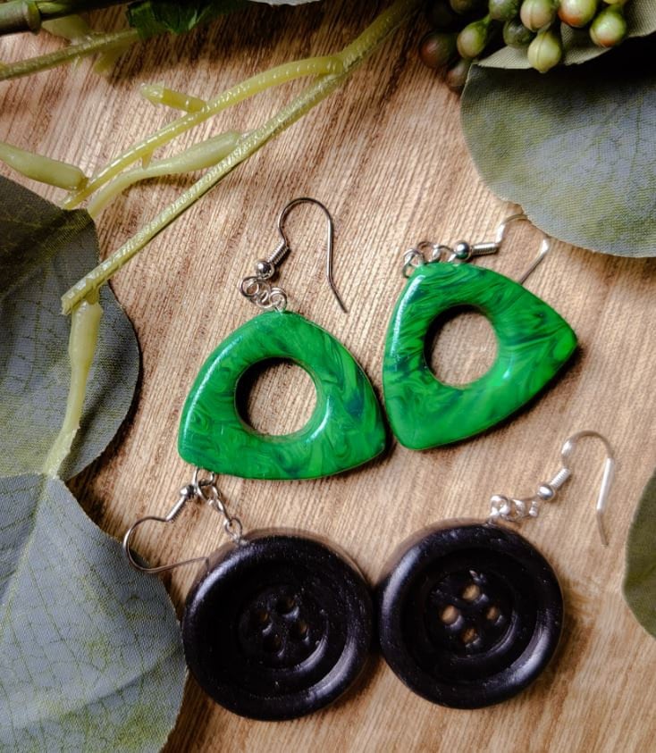 Bestseller/The Coraline Sehening Stones Ohrringe Schwarze Knöpfe Handgemachte Clay Geschenkideen Polymer Bestseller/The Coraline Sehening Stones Ohrringe Schwarze Knöpfe Handgemachte Clay Geschenkideen Polymer von Knotty4Klay