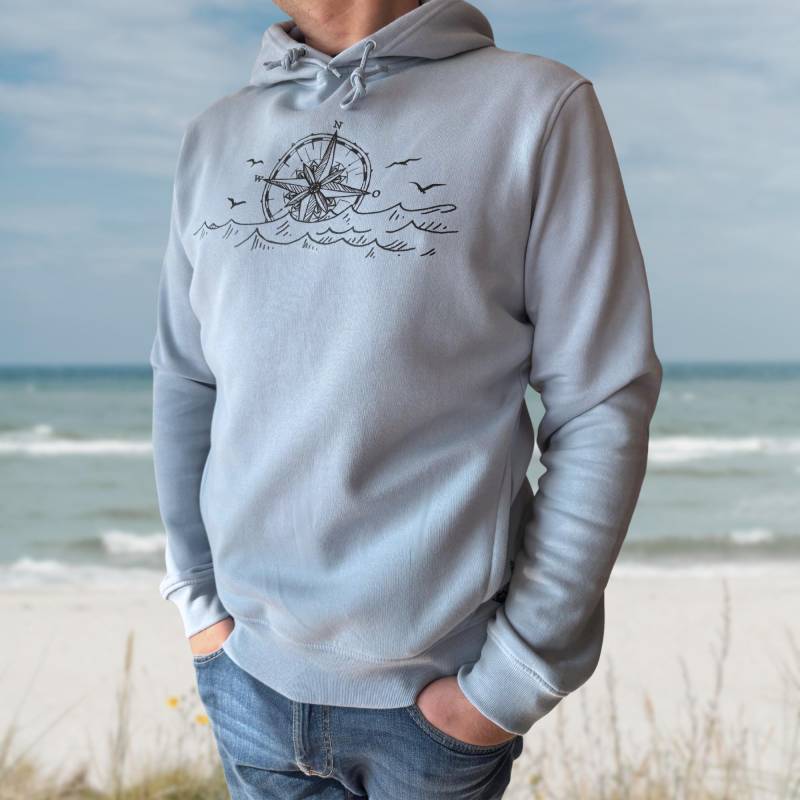 B&c Inspire Bio Hoodie "Windrose" - Herren Kapuzenpullover | Maritim Blue Fog Xs-3Xl Bio-Baumwolle Und Recyceltes Polyester von Knudoo