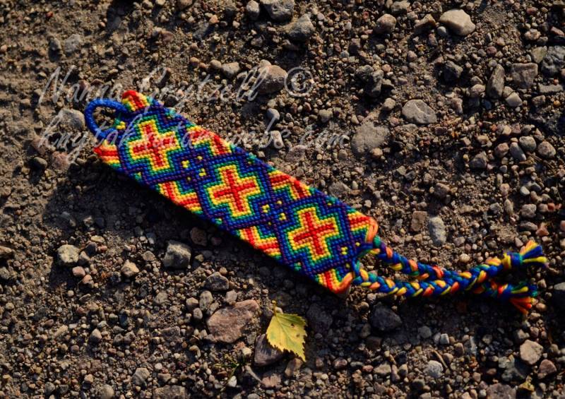 Freundschaft Armband Regenbogen Pride Handgefertigte von KnytaKnutar