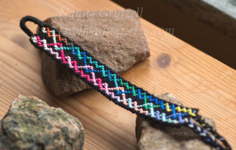 Freundschaftsarmband Bunt Armband Handgemachtes Multicolor von KnytaKnutar