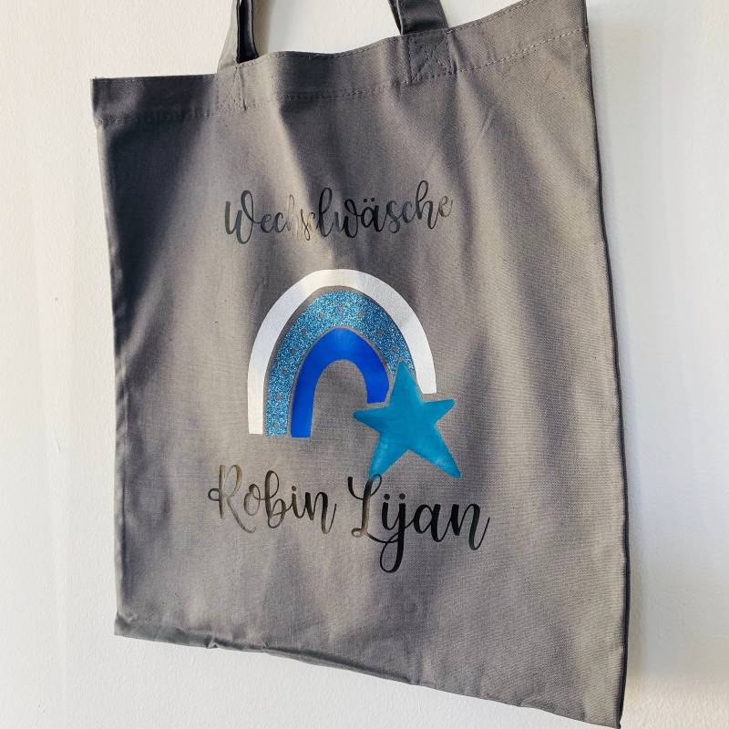 Beutel Wechselwäsche Regenbogen Jungs Grau Blau Kindergarten Personalisiert Glitzer von Koboldtheater22