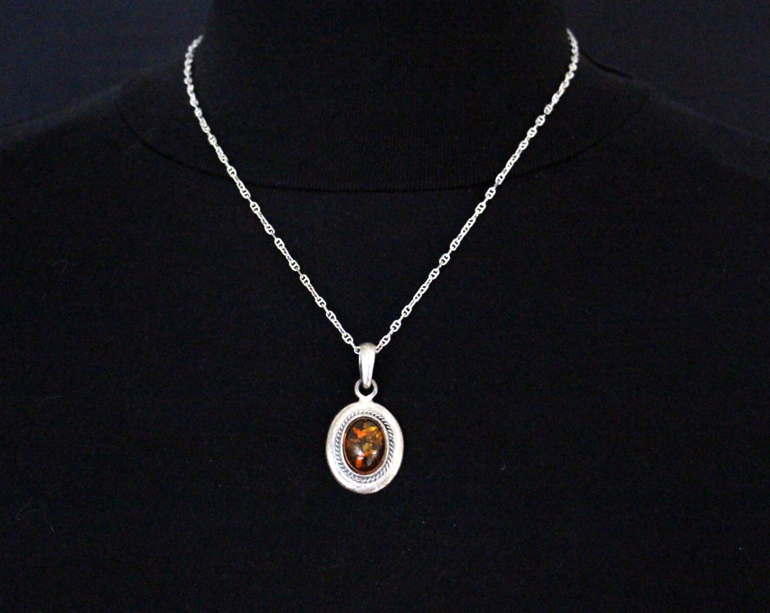 Silber | 925 Anhänger Mit Bernstein Bis Halskette Silber | 925 Anhänger Mit Bernstein Bis Halskette von KobraFinds