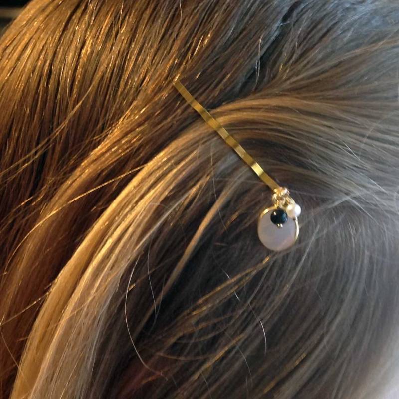 Rosa Chalcedon Edelstein Baumeln Gold Bobby Pin Rosa Chalcedon Edelstein Baumeln Gold Bobby Pin von KocoByJunko