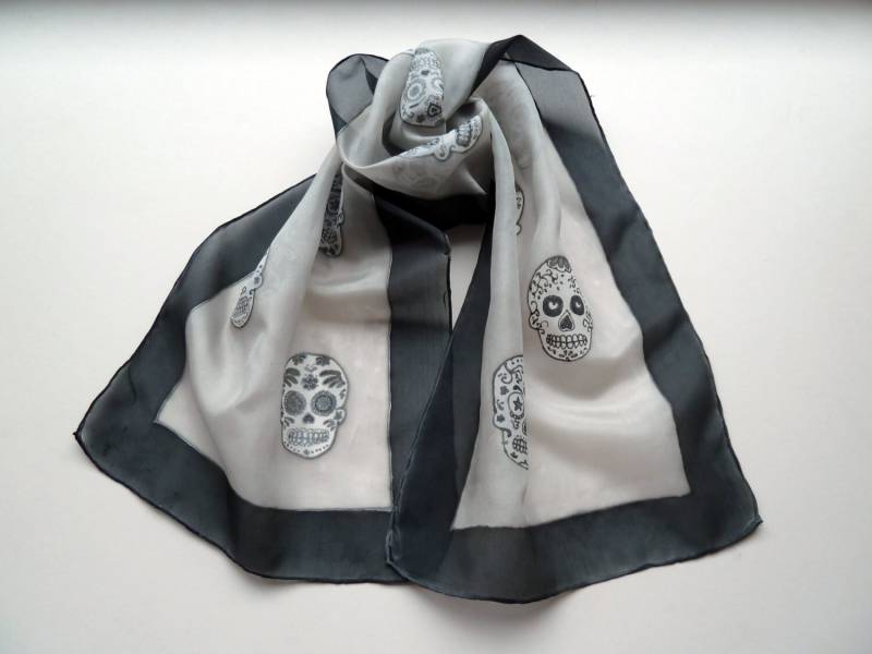 Sugar Scull Seidenschal Sugar Scull Seidenschal von KocoonLondon