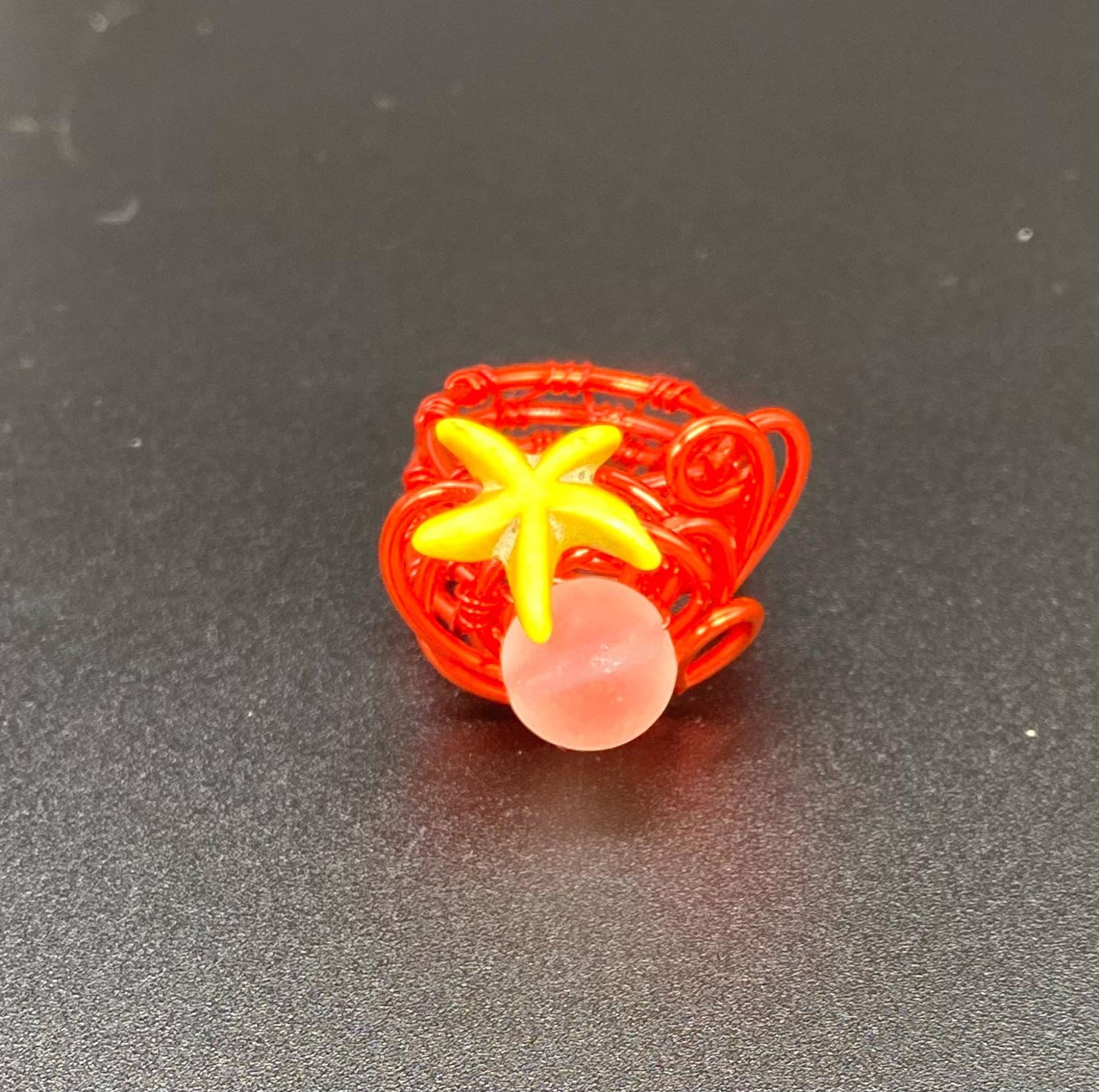 Roter Seeglas Seestern Ring, Handgemachter Strand Schmuck Roter Seeglas Seestern Ring, Handgemachter Strand Schmuck von KodeliaHollow