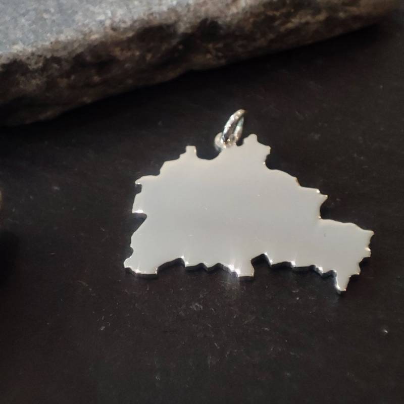 Berlin - Landkarte Wählbar Als Anhänger, Charm-Anhänger Oder Anhänger Mit Panzerkette in 925Er Silber | Lk-Berlin von Koenigsprodukte