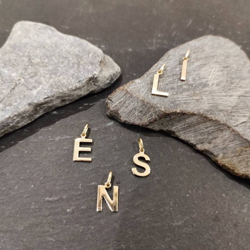 Buchstaben Anhänger in 333Er Gelbgold | Nk-88/8Gg von Koenigsprodukte