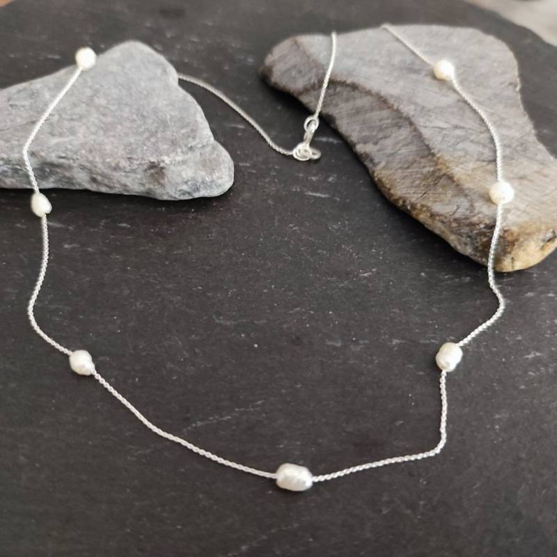 Halskette in 925Er Silber Mit 7 Biwa-Perlen, 40 cm Ankerkette Süßwasserzuchtperlen von Koenigsprodukte