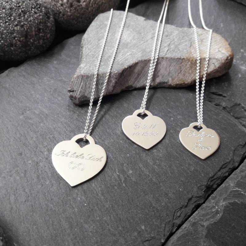 Herz Gravurplatten Anhänger Mit Einer 1, 1 Mm Ankerkette in 925Er Silber, Gravur Namenskette, Größe Wählbar | Gk-151/Silber von Koenigsprodukte