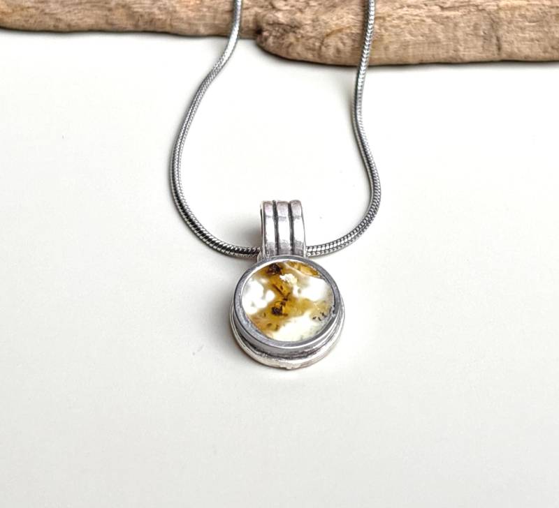 Anhänger Bernstein in Edelstahlfassung Auf Zamak von Koenigswurzeln