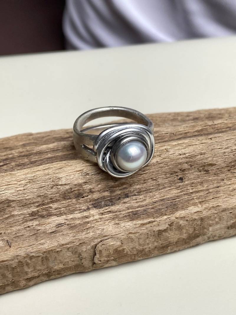 Ring Silber Mit Weißer Perle von Koenigswurzeln
