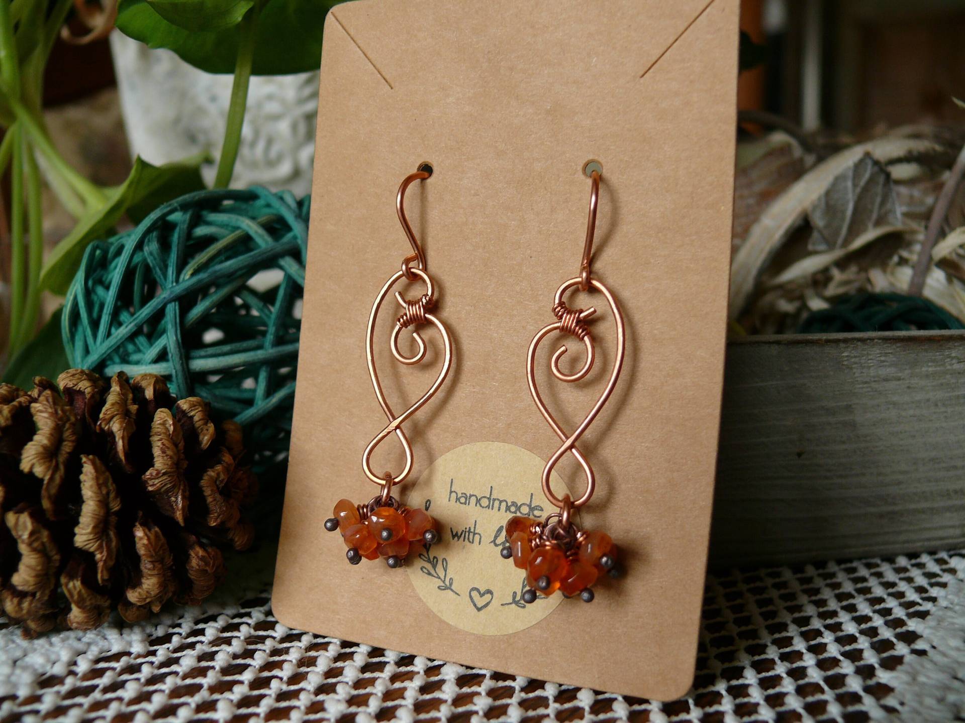 Ohrringe Hängeohrringe Ohrhaken Aus Kupfer Kupferdraht Mit Karneol Carneol Perlen Viktorianisch Vintage Statement Ohrringe Hängeohrringe Ohrhaken Aus Kupfer Kupferdraht Mit Karneol Carneol Perlen Viktorianisch Vintage Statement von KoernerklausDesigns