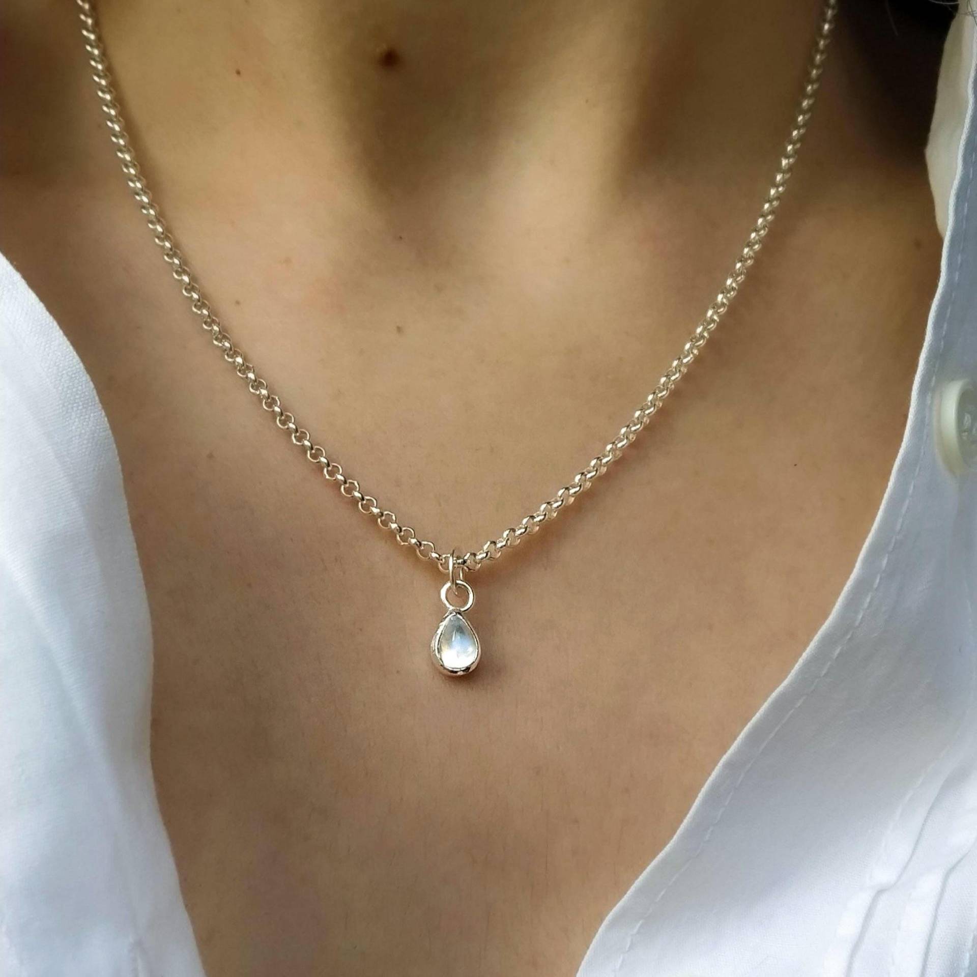 Regenbogen Mondstein Anhänger, Kette, Collier, | 925 Sterling Silber Massiv, Tropfen Cabochon, Naturedelstein von KokiferJewelry