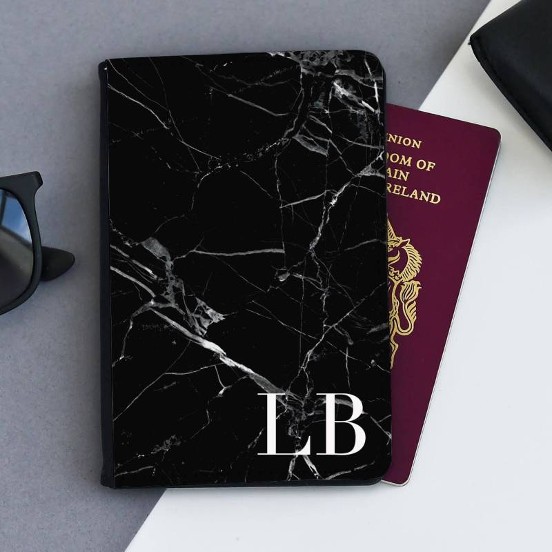 Schwarzer Marmor Passhülle | Personalisierte Benutzerdefinierte Passhalter Pass Geschenk von KokoBlossom