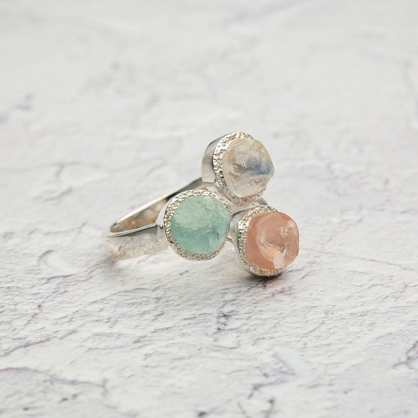 Roher Aquamarin, Rosenquarz, Mondstein Ring Sterling Silber Kristall Edelstein Roher Aquamarin, Rosenquarz, Mondstein Ring Sterling Silber Kristall Edelstein von KokoJewelleryShop