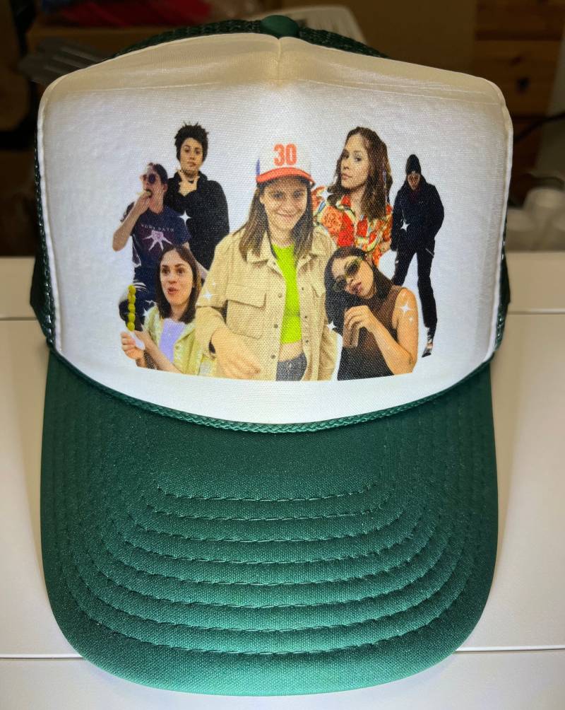 Trucker-Hüte, Baseball-Mützen, Benutzerdefinierte Hüte, Bildhüte, Personalisierte Baseballmützen von KokoMugsandMore