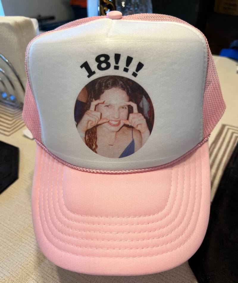 Trucker-Hüte, Baseball-Mützen, Benutzerdefinierte Hüte, Bildhüte, Personalisierte Baseballmützen von KokoMugsandMore