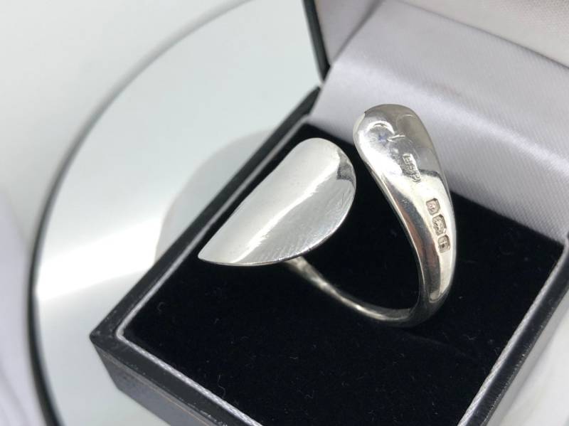 Einzigartiges Geschenk Handgemachter Antiker Sterlingsilber 925 Löffel Ring Gestempelt Größenverstellbar Einzigartiges Geschenk Handgemachter Antiker Sterlingsilber 925 Löffel Ring Gestempelt Größenverstellbar von KoleziBros