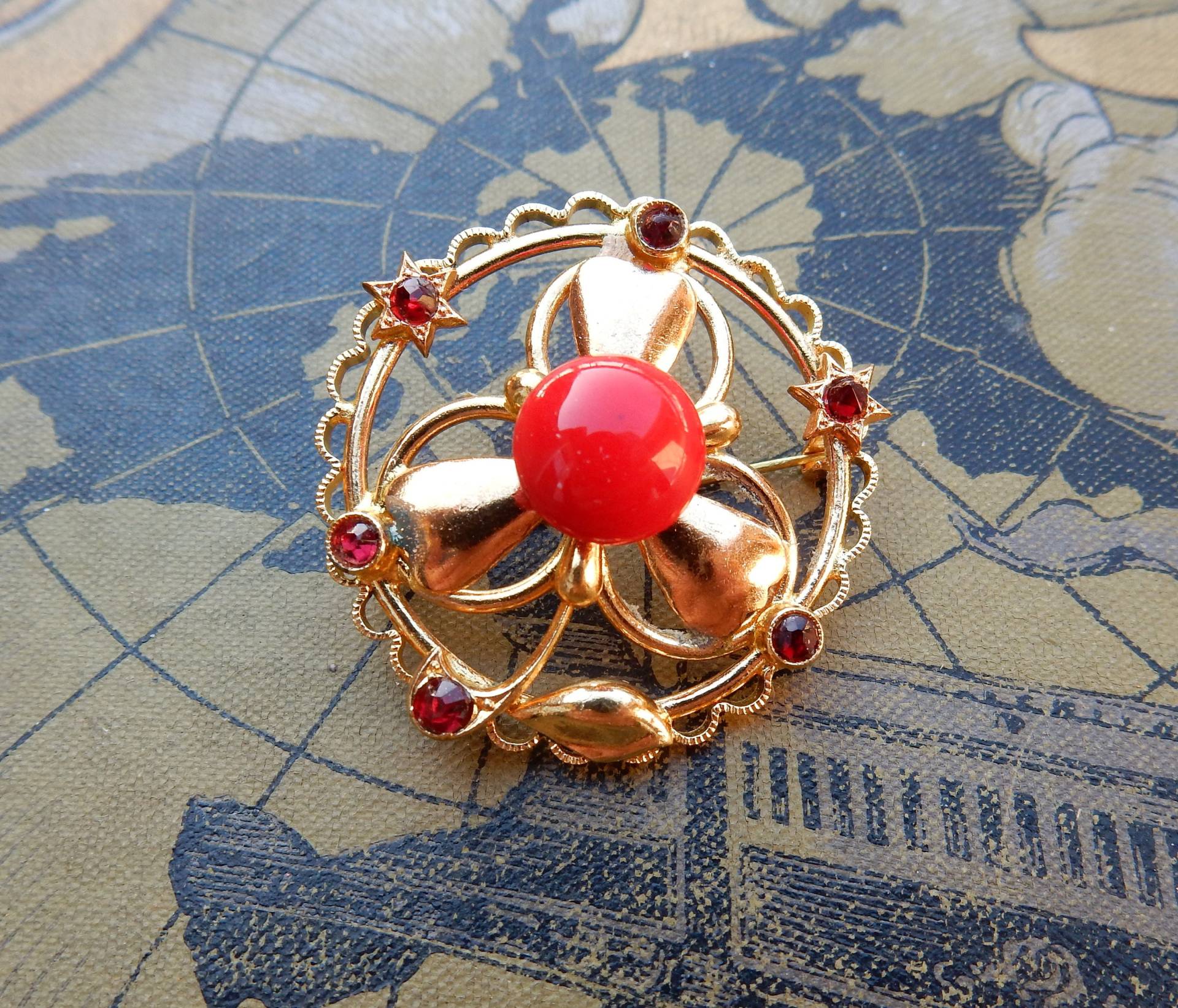 Vintage Brosche Messing Glas 1930S 1950S von KolonialRD