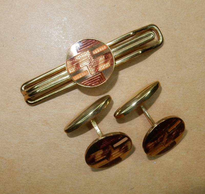 Vintage Emaille Manschettenknöpfe Krawattenclip Vergoldet Messing Art Deco von KolonialRD