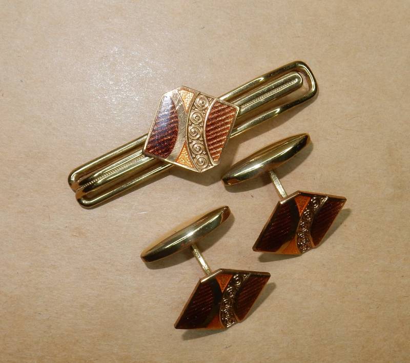 Vintage Emaille Manschettenknöpfe Krawattenclip Vergoldet Messing Art Deco von KolonialRD