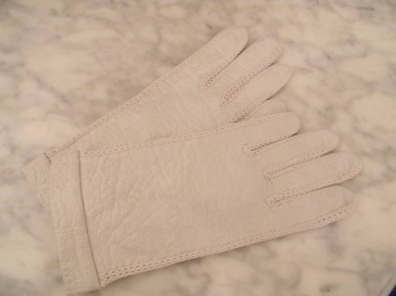 Vintage Wunderschöne Leder-Handschuhe Beige von KolonialwarenShop