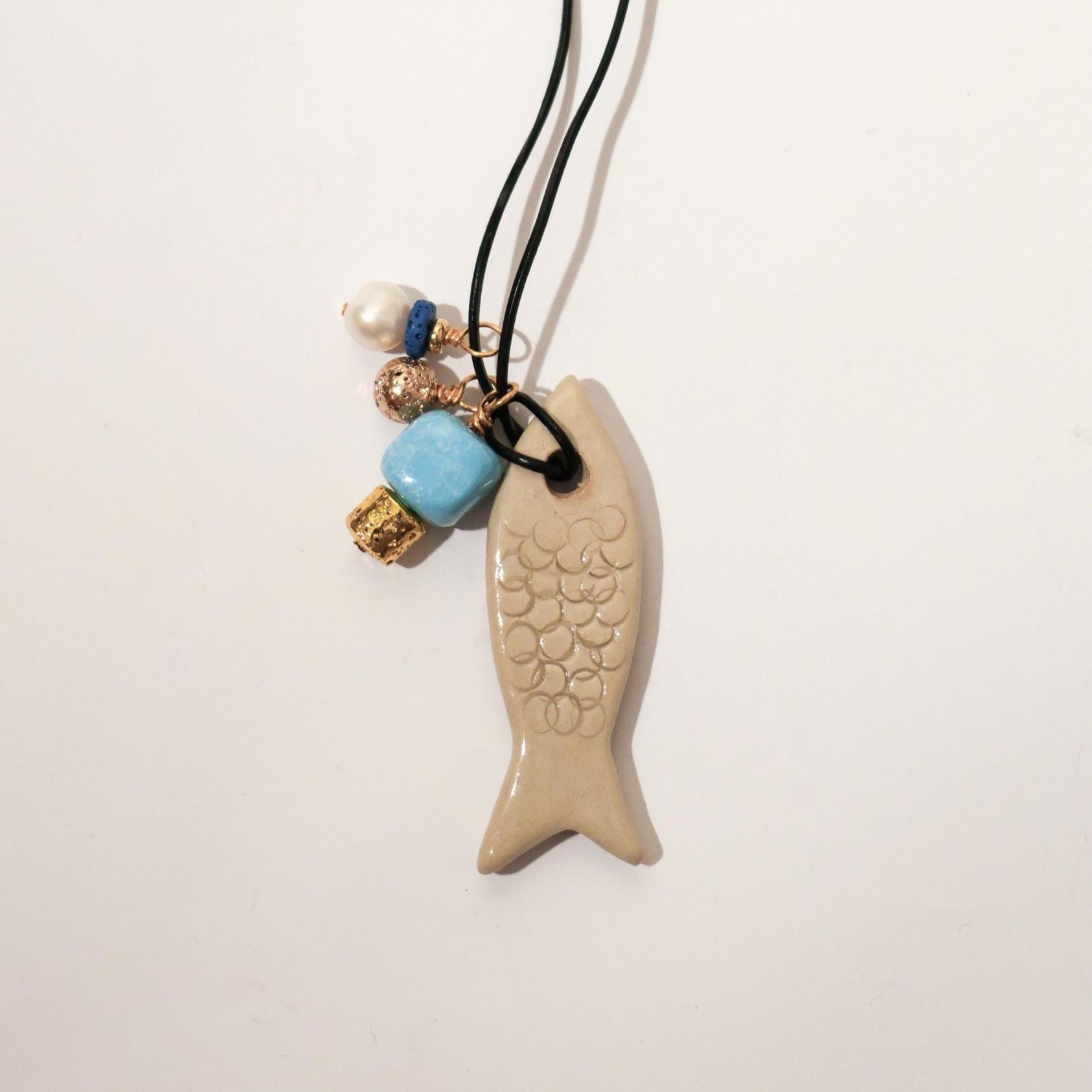 Handmade Beige Ceramic Fish Pendant - Nautical Charm Necklace With Beads Handmade Beige Ceramic Fish Pendant - Nautical Charm Necklace With Beads von Koloserca