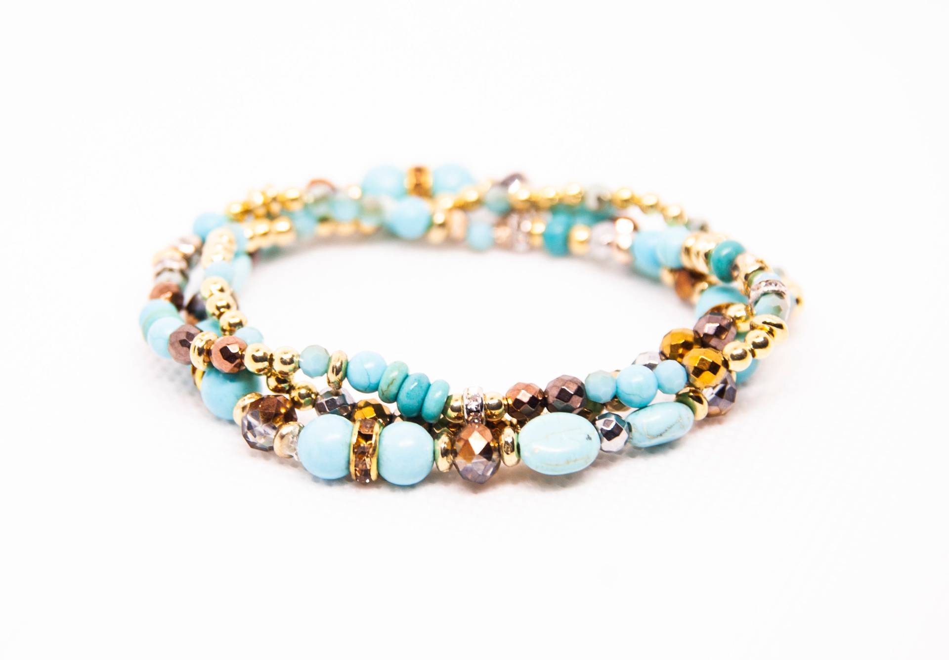 Aqua Und Gold Armband Stapel Aqua Und Gold Armband Stapel von KomarchukStudio