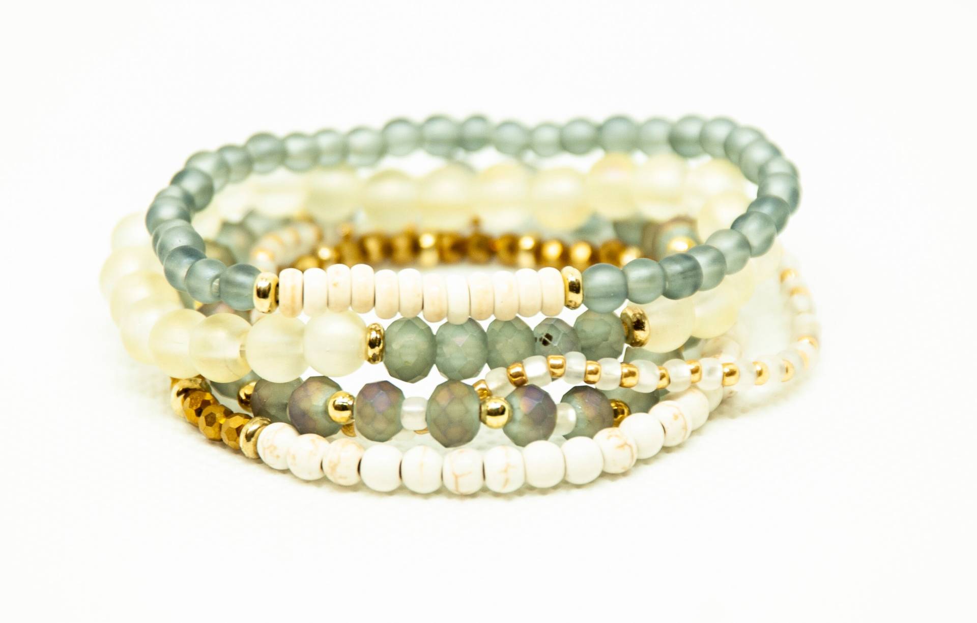 Gold, Blau Und Beige Armband Stapel Gold, Blau Und Beige Armband Stapel von KomarchukStudio