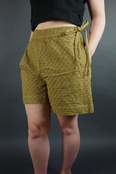 Komodo Baumwoll-Shorts Modell: Maya von Komodo