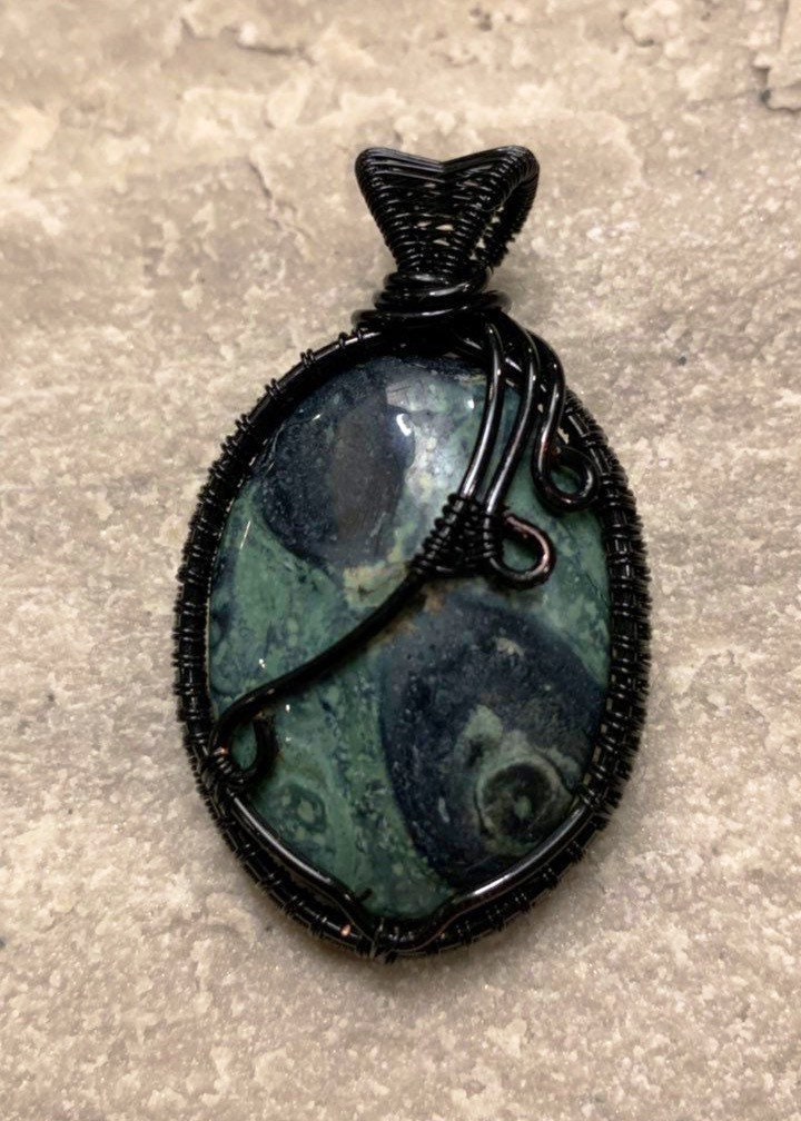 Jaspis-Wire-Wrap-Anhänger von KonaMatata