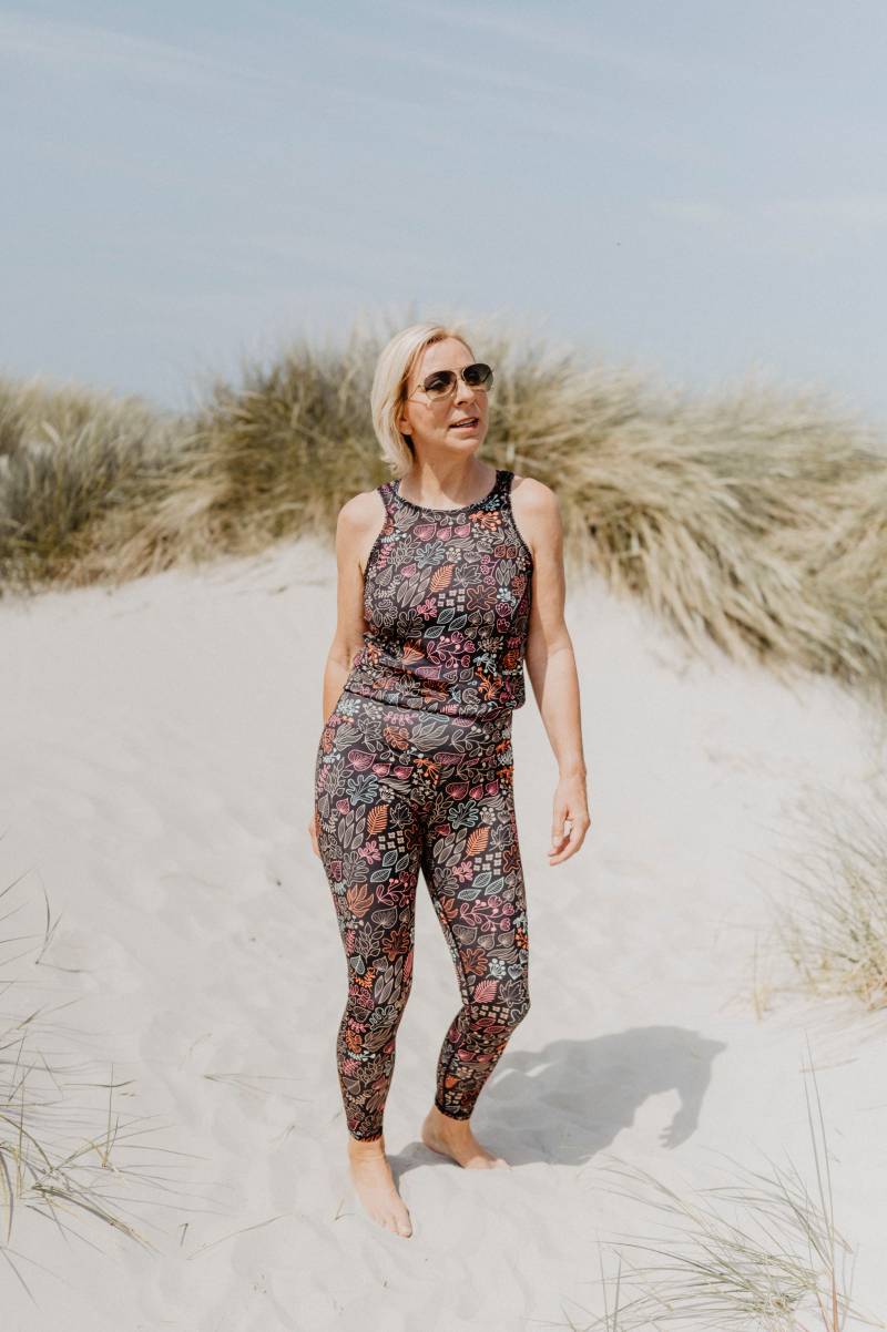 Jumpsuit Active Leaves Pink von Konekto