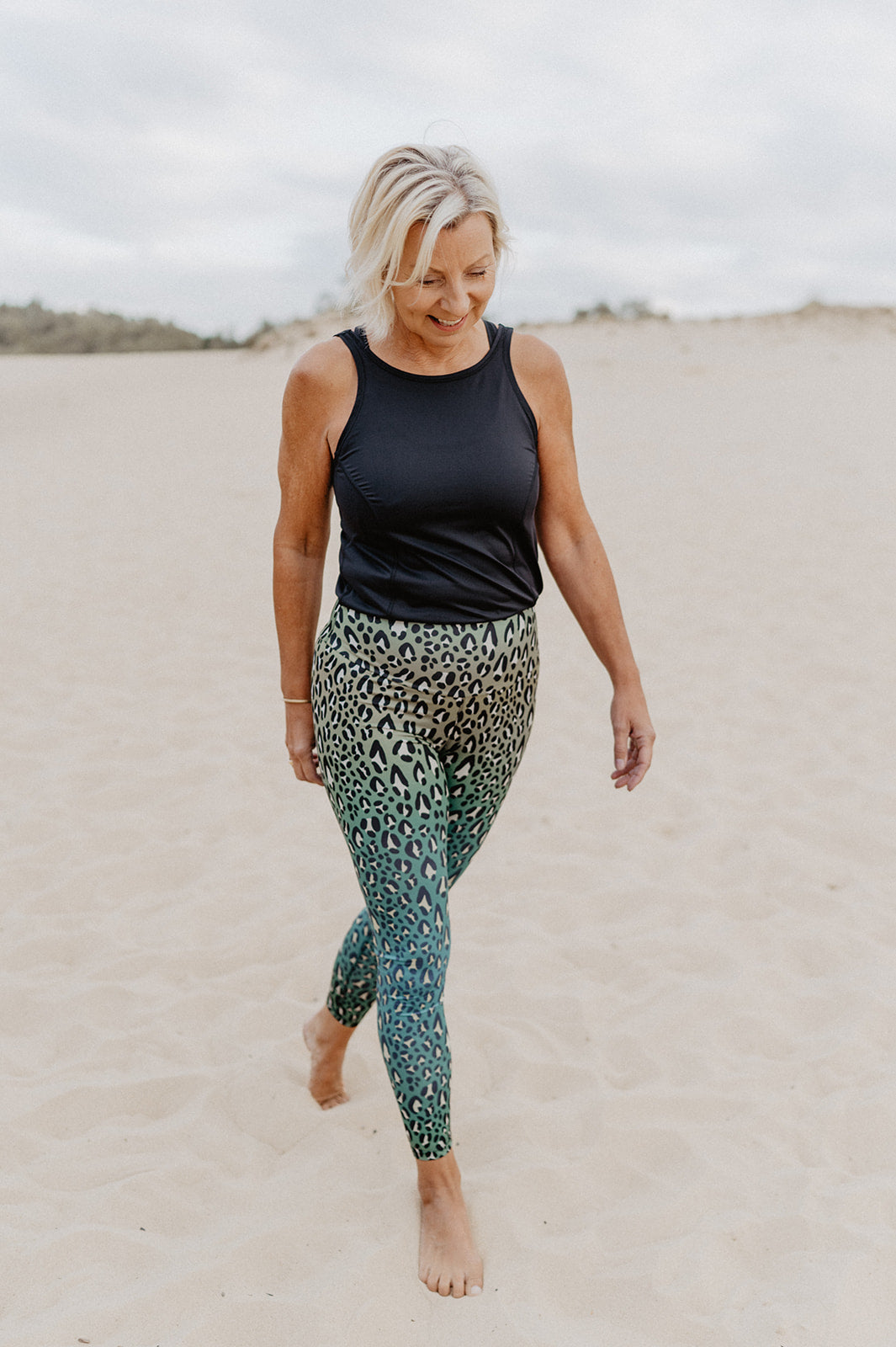 Jumpsuit Spirit Leo Green mit Schwarz von Konekto