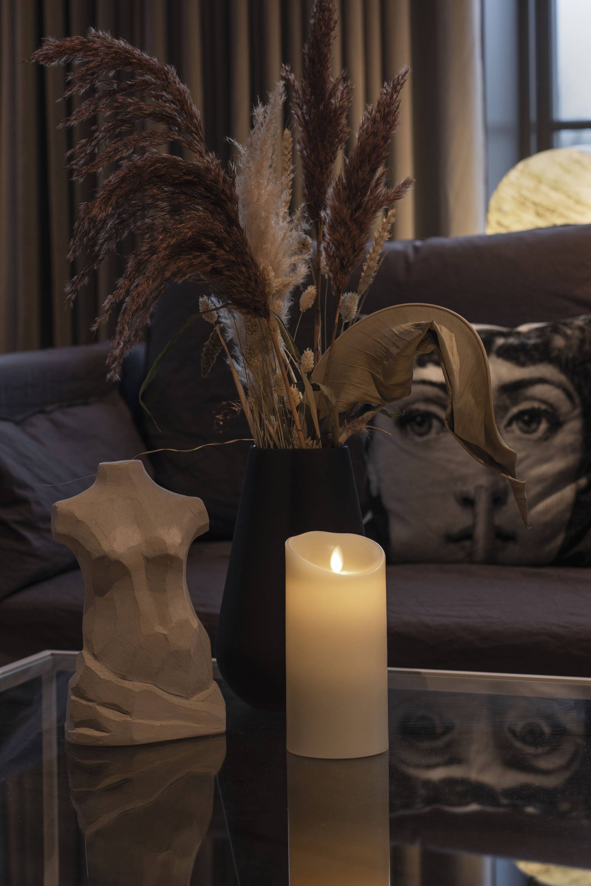 KONSTSMIDE LED-Kerze LED Echtwachskerze cremeweiß, mit 3D Flamme und geschmolzener Kante von Konstsmide