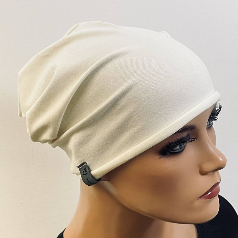 Basic-Beanie/Mütze Offwhite Jersey Sehr Leicht Rollsaum Bequem Chemotherapie Krebs Chemo Chemokopftuch Mütze Cabriomütze Sommerbeanie von KopfundKragen