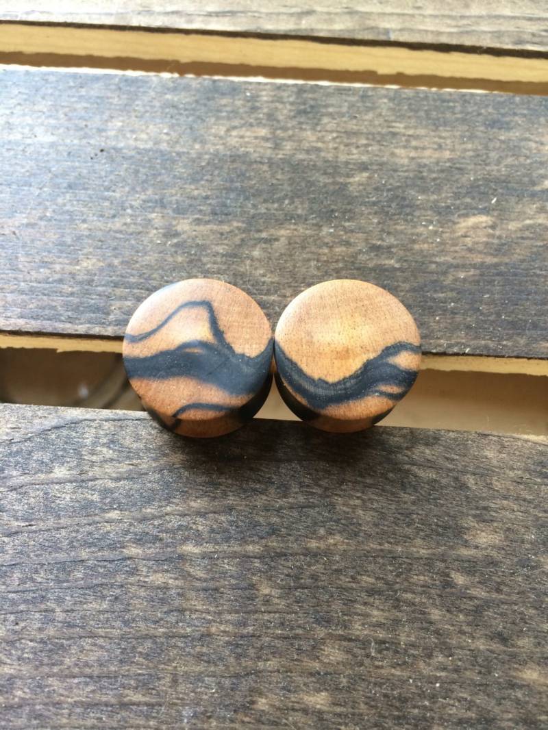 3/4 Schwarz Weiße Ebenholz Plugs 3/4 Schwarz Weiße Ebenholz Plugs von Kopnt