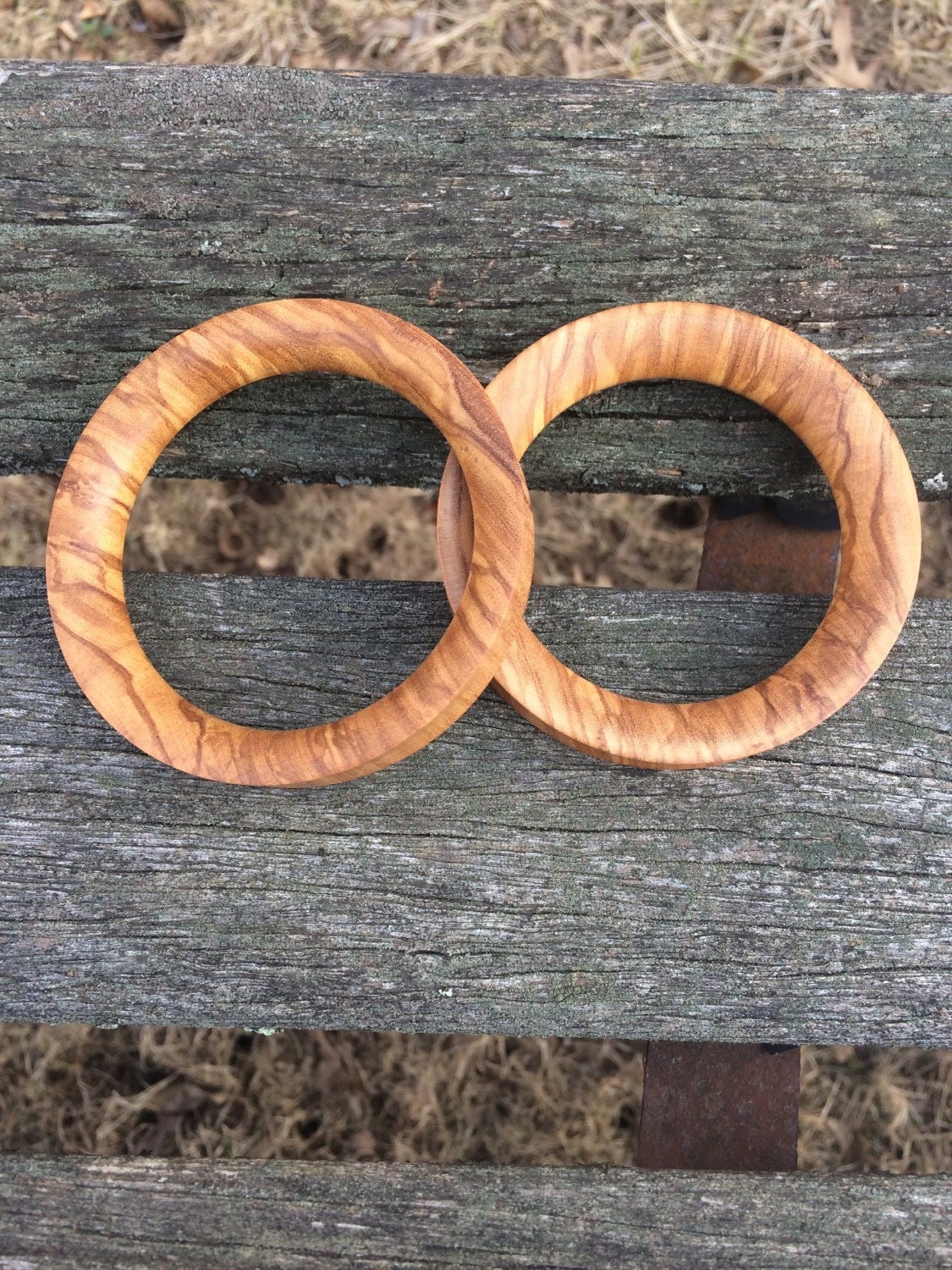 70mm Handgefertigter Dünnwandiger Oliven Holz Tunnel von Kopnt
