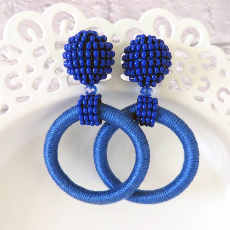 Navy Blau Ohrringe Faden Perlen Elegante Creolen Promi Lange Seed Bead Clip Ohrstecker Leicht von KorallaUA