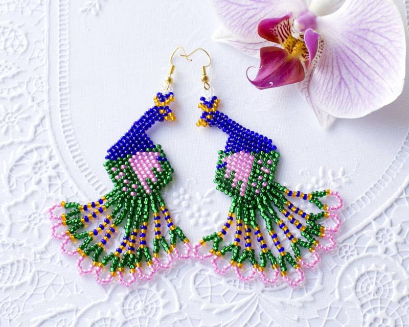 Peacock Lange Perlen Ohrringe Pfauen Rocailles Vogel Baumeln Blau Statement Pfauenfeder von KorallaUA