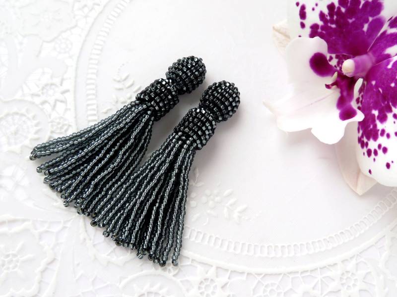 Perlen Dunkelgrau Quastenohrringe Kurzen Clip Auf Samen Perle Ohrringe Oscar De La Renta Lang Quaste Stud-Fransenohrringe von KorallaUA