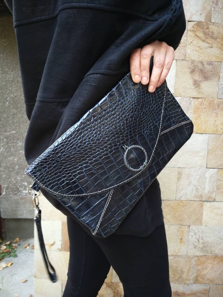 Handgefertigte Leder Clutch Bag, Einzigartige Blaue Leder-Clutch, Umschlag Geformte Tasche, Echtes Kupplung, Abend-Kupplung von KorektLeatherGoods