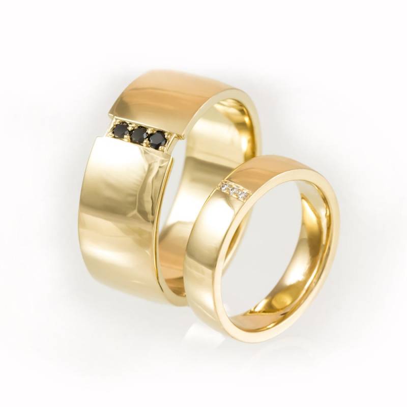 Passende Eheringe, Gold Ehering Set, Seine Und Ihre Einfache Eheringe Passende Diamant-Ringe von KorusDesign