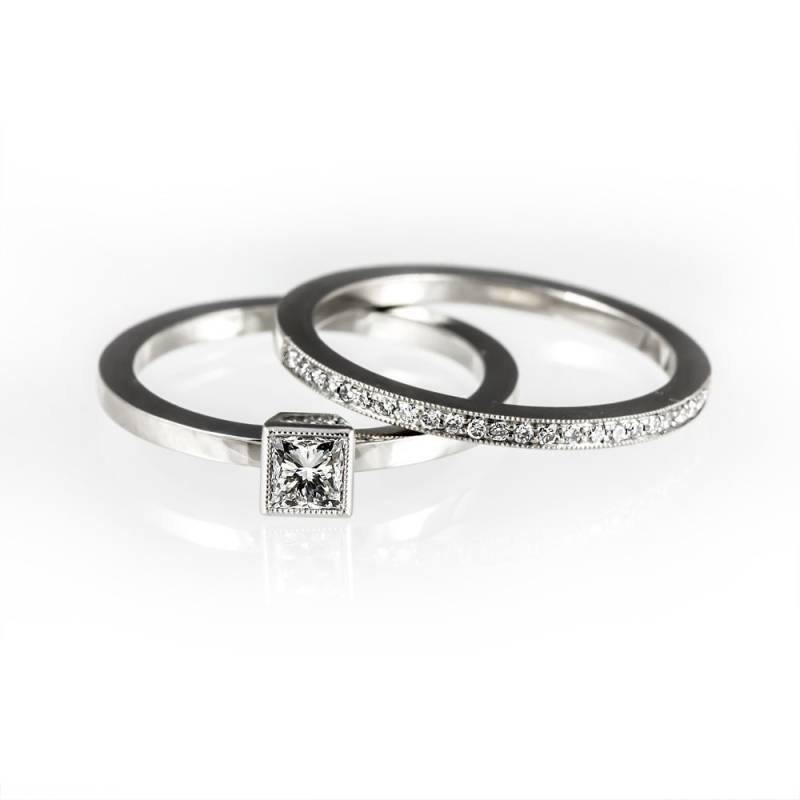 Verlobungsring Set, Hochzeit Ring-Set, Dünne Verlobungsring, Halbe Ewigkeit Ehering, Zarte Trauringe, Milgrain Verlobungsringe von KorusDesign